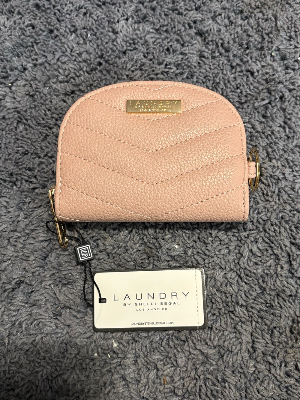 NWT Pink Half Oval Laundry by Shelli Segal Los Angeles wallet